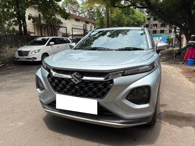 https://images10.gaadi.com/usedcar_image/4582846/original/processed_a64575bf-bbc9-4470-8eb5-4561aba979ae.jpeg?imwidth=6401