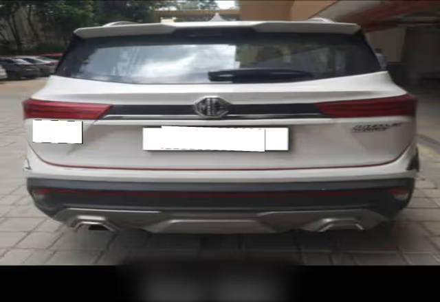 https://images10.gaadi.com/usedcar_image/4582913/original/db64c348-7a6f-40b0-935c-619ec4d8a41f.?imwidth=6401