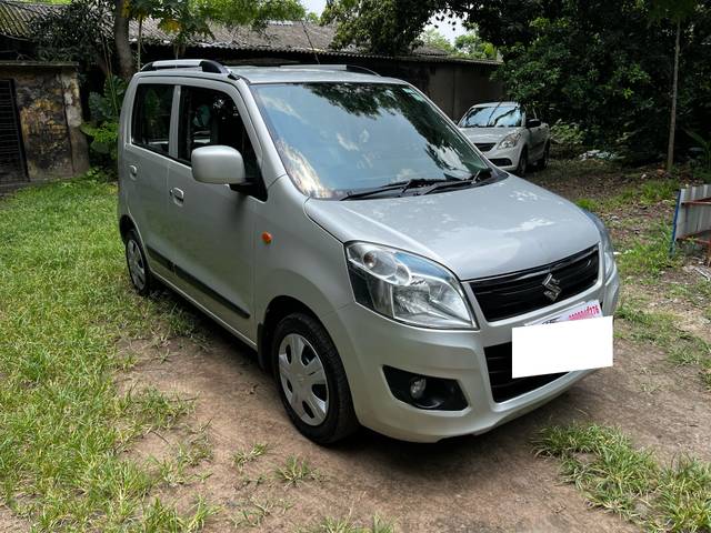 https://images10.gaadi.com/usedcar_image/4582916/original/processed_4ab91c4ab419c765d4e98dfca42c7429.jpg?imwidth=6400