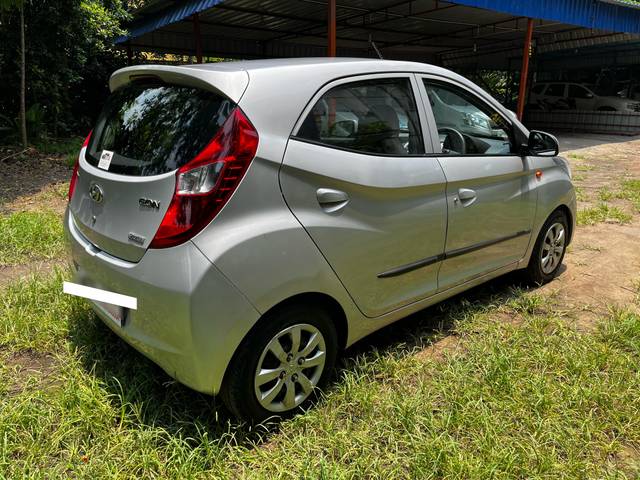 https://images10.gaadi.com/usedcar_image/4582920/original/processed_3e6a2b422fa3d5f7e8cd0c46fdf18454.jpg?imwidth=6401