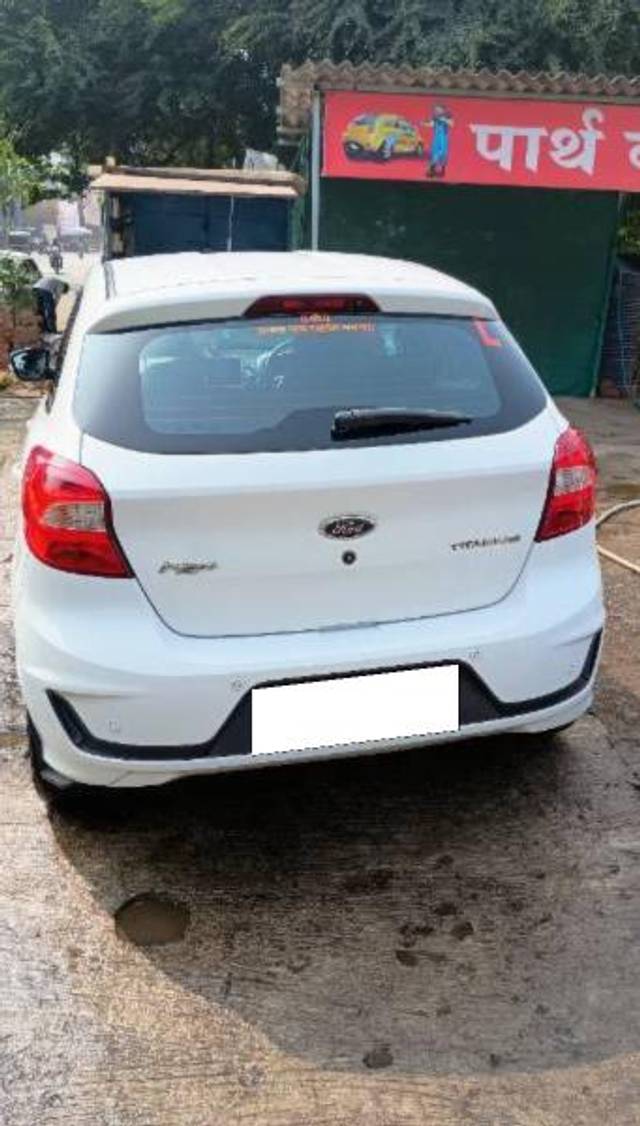 https://images10.gaadi.com/usedcar_image/4582930/original/processed_4d1b9d7e-4c3f-4208-ab42-193e3b6836b5.jpg?imwidth=6401