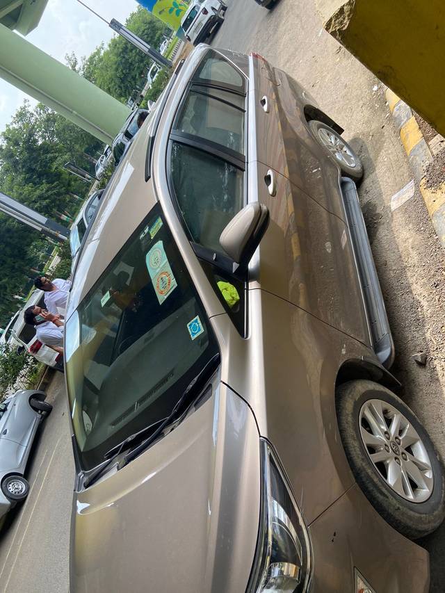 https://images10.gaadi.com/usedcar_image/4582935/original/4d995ff5d36710888e325776723d5a4d.jpg?imwidth=6402
