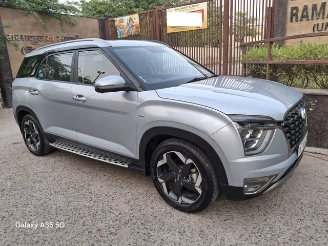 https://images10.gaadi.com/usedcar_image/4582938/original/processed_64eef189edb28725680cead6253ff3ff.jpg?imwidth=6400