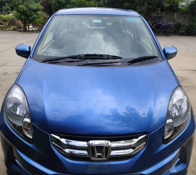 https://images10.gaadi.com/usedcar_image/4582954/original/processed_1beeee12-d0d8-4cbf-bf55-37e9282e35a0.png?imwidth=6402