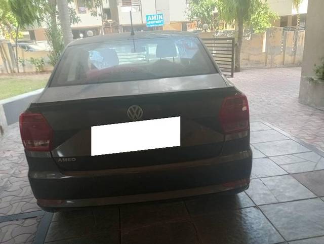 https://images10.gaadi.com/usedcar_image/4582963/original/processed_d4460cd3-d0fa-4b26-918e-fb66b42c5525.jpg?imwidth=6401
