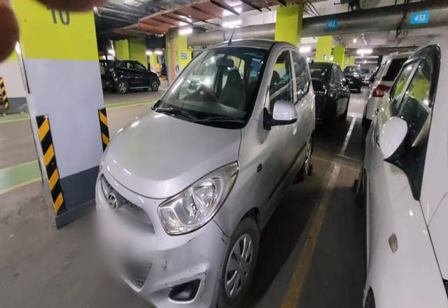 https://images10.gaadi.com/usedcar_image/4582995/original/2c181581-995f-4cda-b175-7851a45fc032.?imwidth=6402
