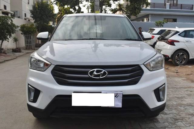 https://images10.gaadi.com/usedcar_image/4583007/original/processed_8e48c8aa9ef1a4535623f928e0812f38.jpg?imwidth=6401