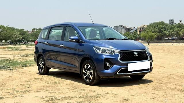 https://images10.gaadi.com/usedcar_image/4583027/original/processed_681a5da0287e469a8ae882470c41d297.jpg?imwidth=6400