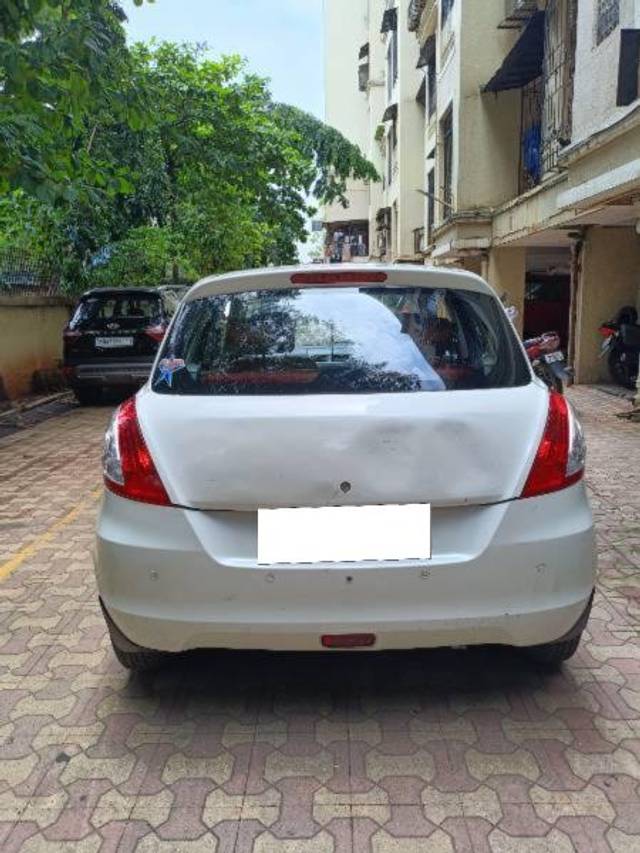 https://images10.gaadi.com/usedcar_image/4583078/original/processed_98285ab9-7110-452e-bce8-57a1b29438a1.jpg?imwidth=6401