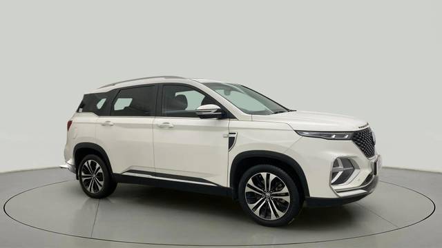 https://images10.gaadi.com/usedcar_image/4583090/original/0fd7ac2bdba23fb9a4e2a4fe1b3f44bb.jpg?imwidth=6400