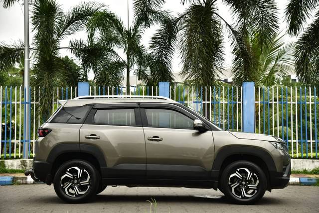 https://images10.gaadi.com/usedcar_image/4583158/original/d07c920bb8f2b8bb2077a8ff2d3392b9.jpg?imwidth=6401