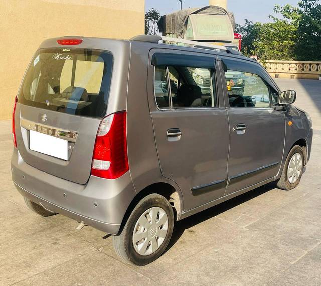 https://images10.gaadi.com/usedcar_image/4583177/original/processed_d279a9e8d4c3fadd967923f035a3c5c3.jpg?imwidth=6402