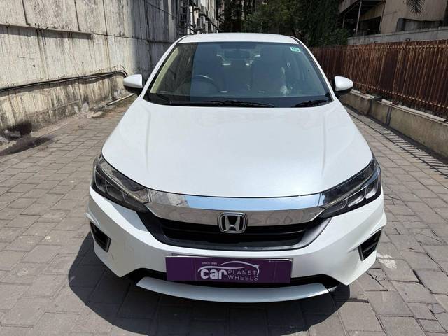 https://images10.gaadi.com/usedcar_image/4583224/original/processed_2ef45ca098f6ef064136fc7fa4b152d1.jpeg?imwidth=6402