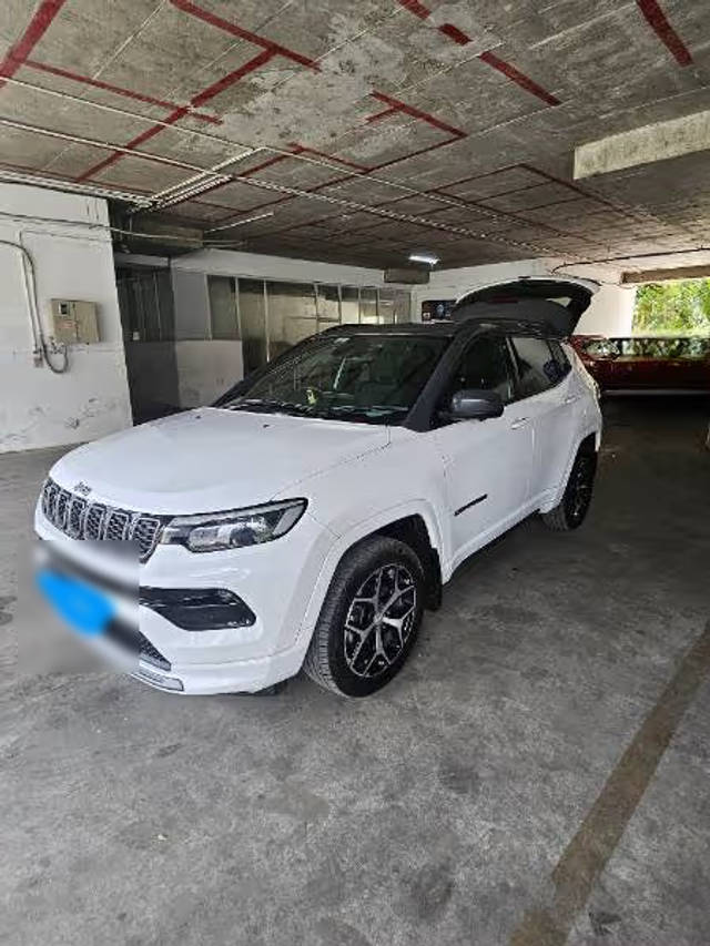 https://images10.gaadi.com/usedcar_image/4583240/original/4a91f06c-2ae0-4bf0-b7b6-e6b294c822a7.png?imwidth=6401