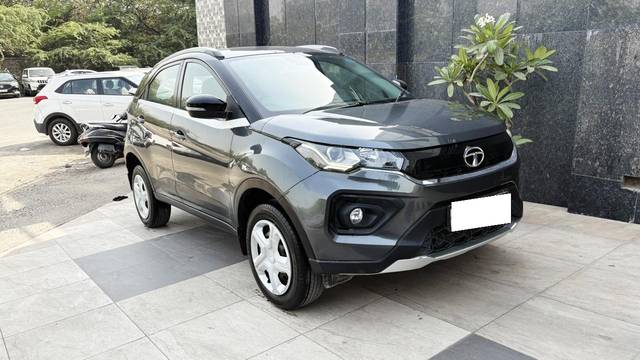 https://images10.gaadi.com/usedcar_image/4583289/original/processed_fb01f4f7b9d88421325396d48b292a0b.jpg?imwidth=6400