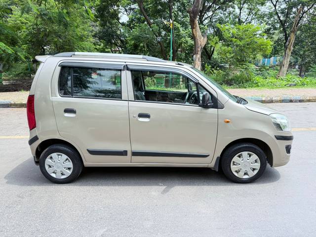 https://images10.gaadi.com/usedcar_image/4583306/original/22c34ec6eb4bf739761a655c55bd82c3.jpg?imwidth=6401