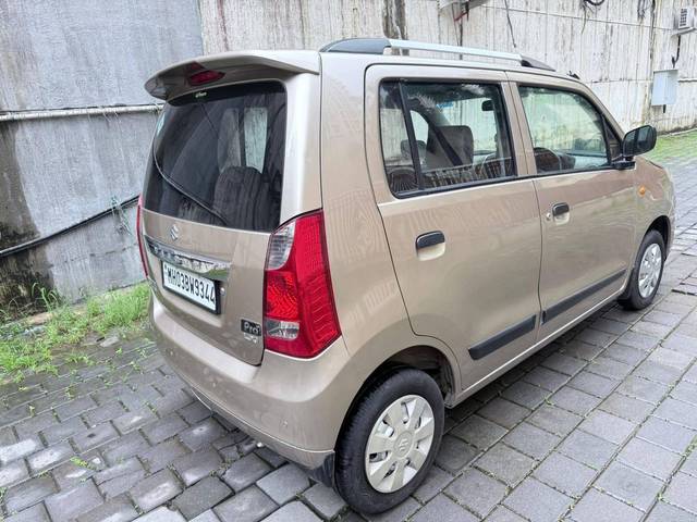 https://images10.gaadi.com/usedcar_image/4583306/original/processed_3315f7d67d7dbd3e2141c5791e6b18d2.jpg?imwidth=6401