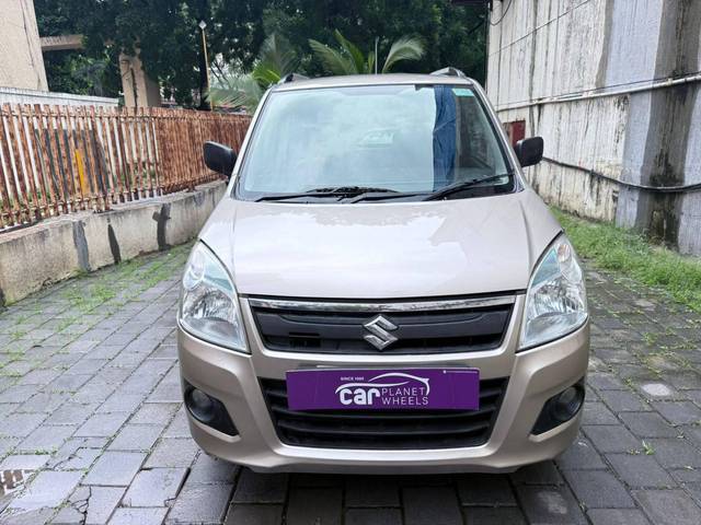 https://images10.gaadi.com/usedcar_image/4583306/original/processed_55fed79c2af744c90558dd7cd69318fb.jpg?imwidth=6400