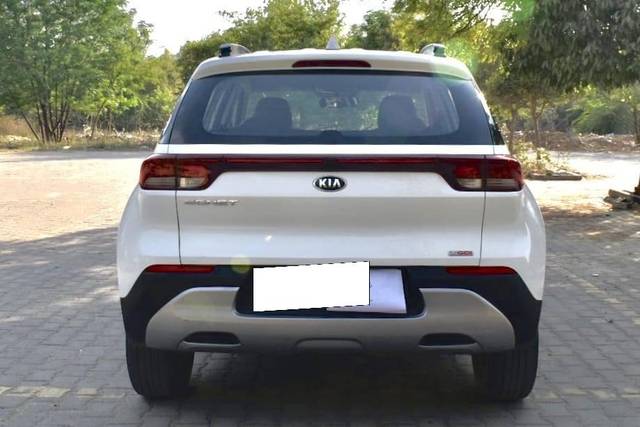 https://images10.gaadi.com/usedcar_image/4583347/original/processed_e625c11e7da353eeaac8536b044c32b6.jpg?imwidth=6402