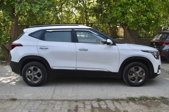 https://images10.gaadi.com/usedcar_image/4583352/original/60a8a041576306c83ed9ff29d4735665.jpg?imwidth=6401