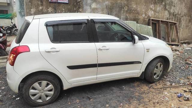 https://images10.gaadi.com/usedcar_image/4583360/original/processed_d97e6694-3186-49d0-ba15-86f2514a4f30.jpg?imwidth=6402