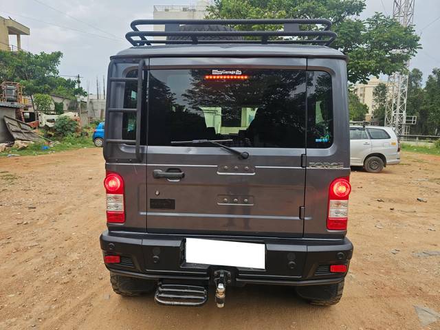 https://images10.gaadi.com/usedcar_image/4583362/original/processed_85ef5856eeaa806017dc6ec7b5829fe5.jpg?imwidth=6402