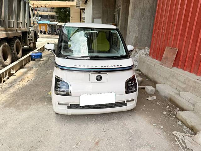 https://images10.gaadi.com/usedcar_image/4583384/original/processed_02db542d-9eac-45b5-a989-57def8513764.jpg?imwidth=6400