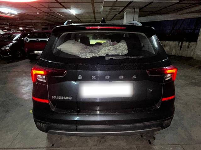 https://images10.gaadi.com/usedcar_image/4583401/original/processed_processed_a29cd1ef-3455-442d-b001-70eae72eef9a.jpg?imwidth=6401