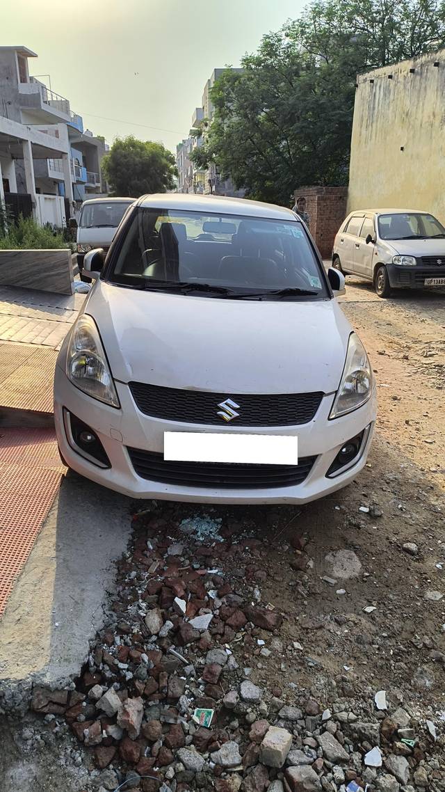 https://images10.gaadi.com/usedcar_image/4583412/original/processed_1cf7b581-33e9-4cb8-b12d-5fb04e1dc67a.jpg?imwidth=6400