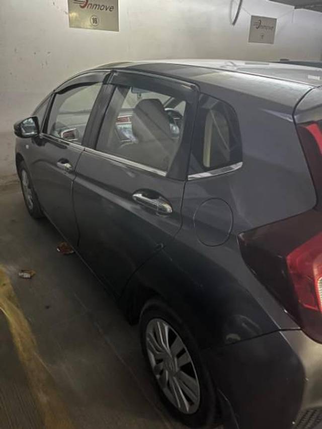 https://images10.gaadi.com/usedcar_image/4583430/original/processed_341deac0-8fda-4850-9ce0-34e1c54d9f53.jpg?imwidth=6400
