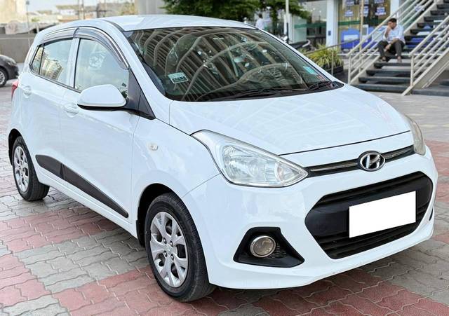 https://images10.gaadi.com/usedcar_image/4583439/original/processed_f136d69106edbb225b330121ee392d06.jpg?imwidth=6400