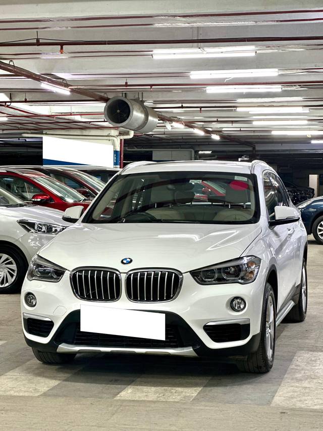https://images10.gaadi.com/usedcar_image/4583443/original/processed_1ab3fb0afa906a9961a22df554223d4a.jpg?imwidth=6402