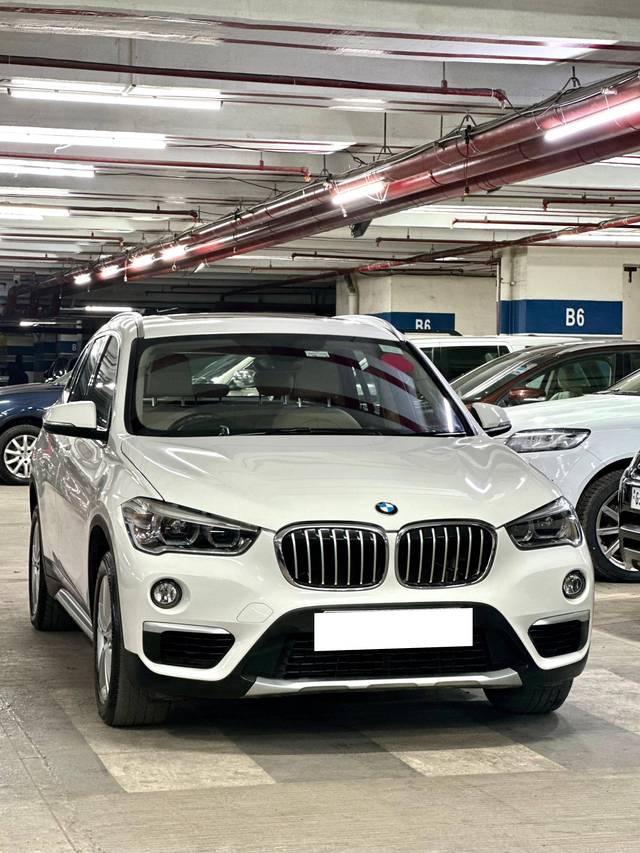 https://images10.gaadi.com/usedcar_image/4583443/original/processed_ffa4289c8c34c96487d8272f04e25d11.jpg?imwidth=6400