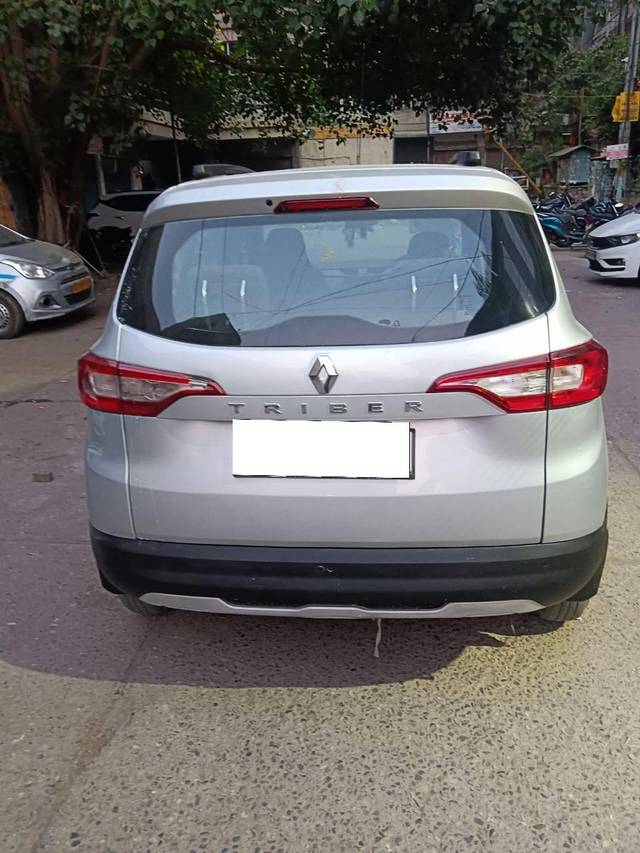 https://images10.gaadi.com/usedcar_image/4583449/original/processed_99ba50bf797f82001c87ed0d754d4789.jpg?imwidth=6402