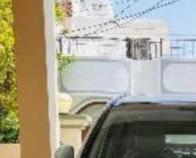 https://images10.gaadi.com/usedcar_image/4583489/original/processed_processed_37e8b5d4-9799-4263-8dc3-6480aa2cf7d9.jpeg?imwidth=6402