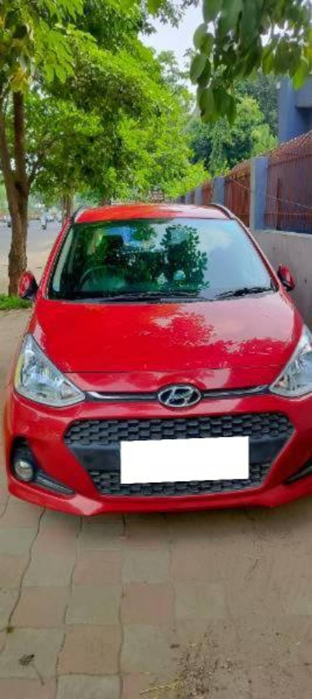 https://images10.gaadi.com/usedcar_image/4583560/original/processed_e05f79b5-4806-4d65-b40b-3de90042f340.jpg?imwidth=6401