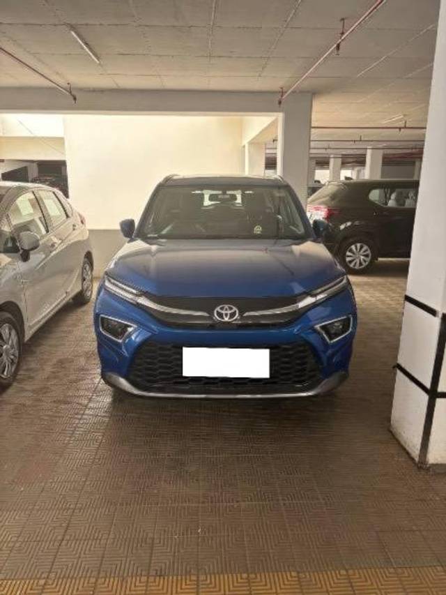 https://images10.gaadi.com/usedcar_image/4583562/original/processed_f87c1b7a-c109-438b-b779-f808ffa99368.jpeg?imwidth=6400