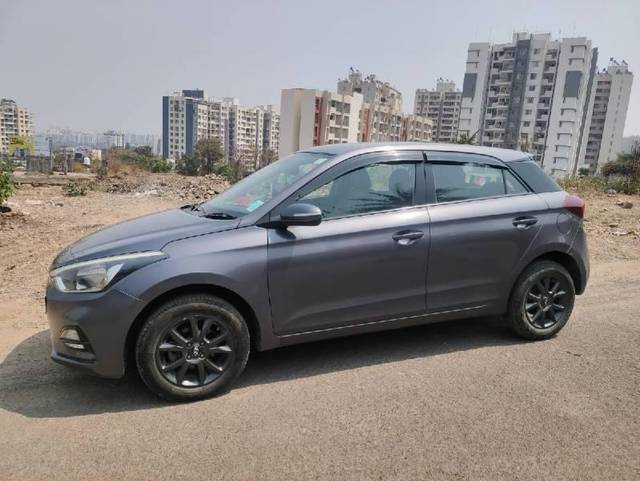 https://images10.gaadi.com/usedcar_image/4583567/original/processed_0fab586c-b9a7-41d7-aa71-4728ecf0b129.jpg?imwidth=6400