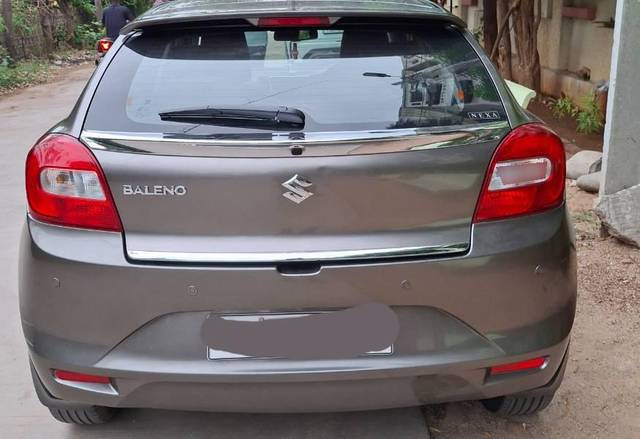 https://images10.gaadi.com/usedcar_image/4583572/original/processed_a09898c3-0f05-4896-aeca-013075f0aae5.jpg?imwidth=6401