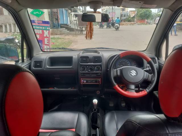 https://images10.gaadi.com/usedcar_image/4583615/original/b6f715be-0c41-4583-a1e4-e570dfd4bce7.jpg?imwidth=6402