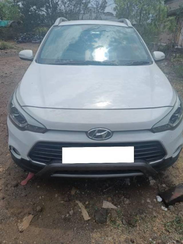 https://images10.gaadi.com/usedcar_image/4583636/original/processed_e6a240c6-15d0-4a25-bd6a-3cfeacfa9f4d.jpg?imwidth=6400