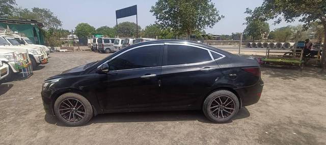 https://images10.gaadi.com/usedcar_image/4583640/original/processed_b03c6d8b-0c6d-4d96-a677-d68351a2393e.jpg?imwidth=6402