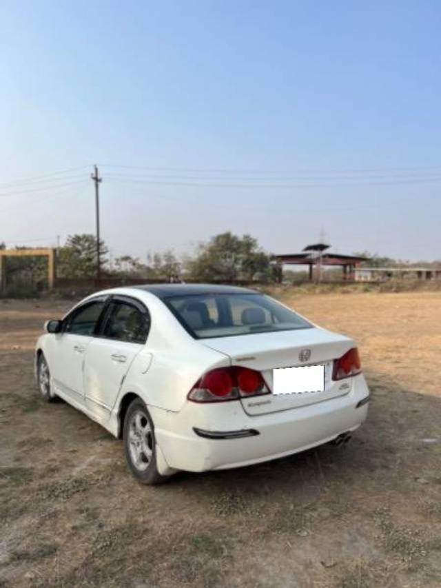 https://images10.gaadi.com/usedcar_image/4583652/original/processed_0abd96b1-382e-43a3-a728-5ca536789491.jpeg?imwidth=6402