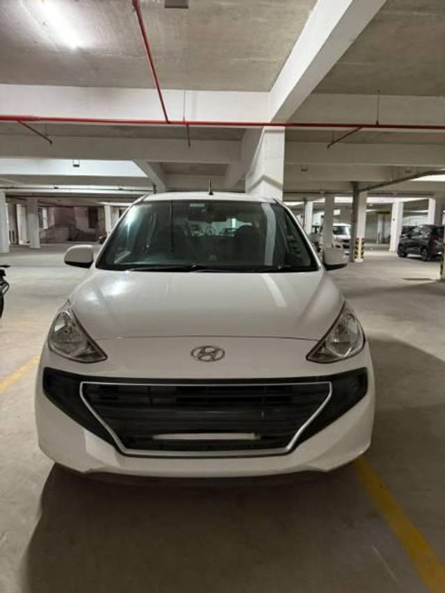 https://images10.gaadi.com/usedcar_image/4583720/original/processed_9525cbf2-2326-4c49-88f2-44d06a5486a3.jpeg?imwidth=6402