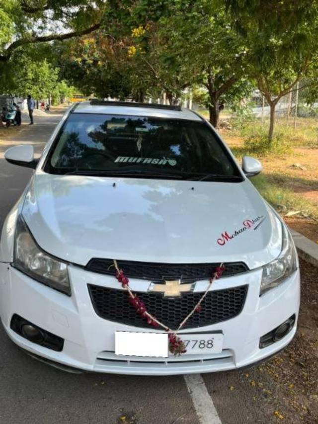 https://images10.gaadi.com/usedcar_image/4583740/original/processed_3e822c71-6d0a-4090-9f02-4632f510d758.jpg?imwidth=6400