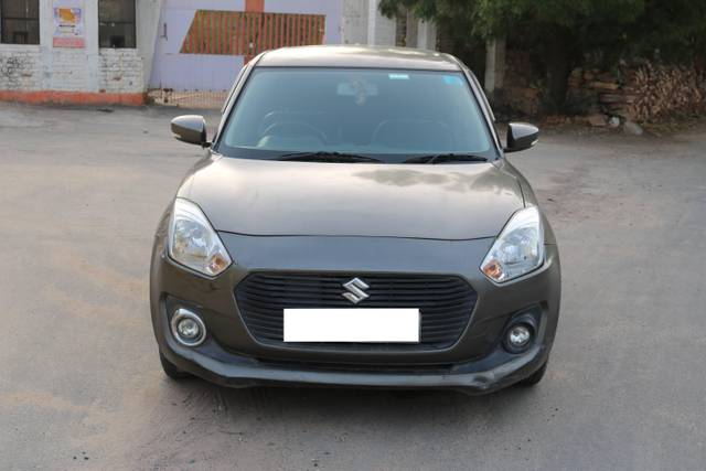 https://images10.gaadi.com/usedcar_image/4583750/original/processed_b2efc18d9989d2bbc437ec50b8d25547.JPG?imwidth=6400