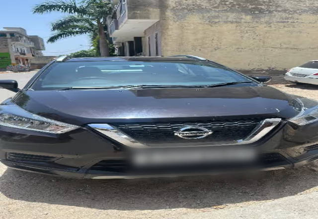 https://images10.gaadi.com/usedcar_image/4583787/original/7c81bb71-c365-4cc9-8cb6-3e919de28fb9.?imwidth=6400
