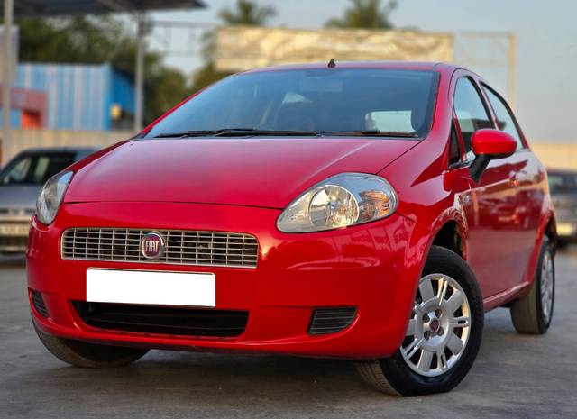 https://images10.gaadi.com/usedcar_image/4583837/original/processed_1c9f7689244dc9decc0ce9b0639c5f59.jpg?imwidth=6402