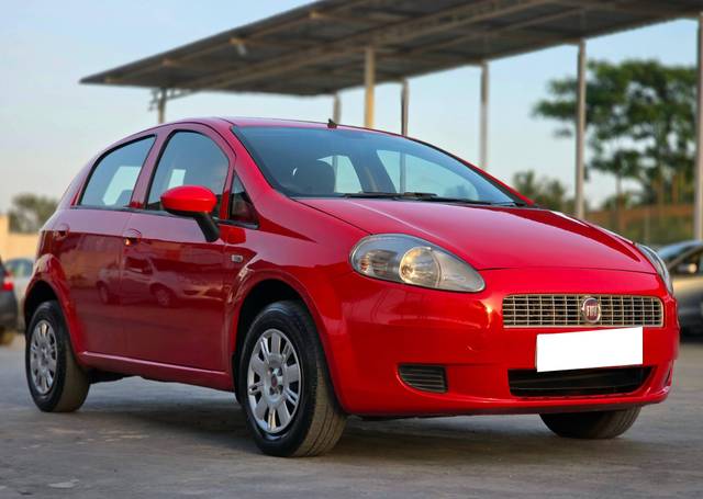 https://images10.gaadi.com/usedcar_image/4583837/original/processed_211b293fdd783816ee435631c0401aeb.jpg?imwidth=6400