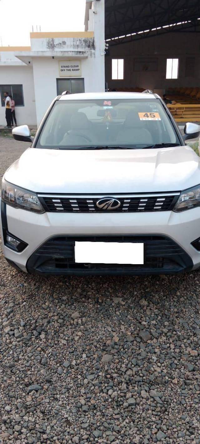 https://images10.gaadi.com/usedcar_image/4583841/original/processed_1d4e408b-cb4e-44ac-80bf-4b0bf2e05959.jpg?imwidth=6400